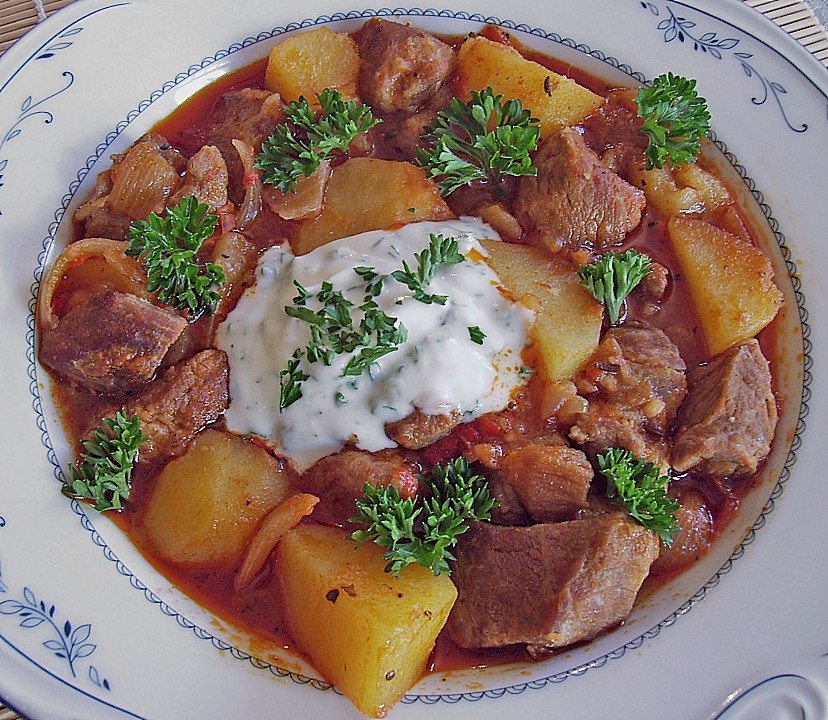 Kartoffelgulasch mit Letscho von Surina | Chefkoch.de