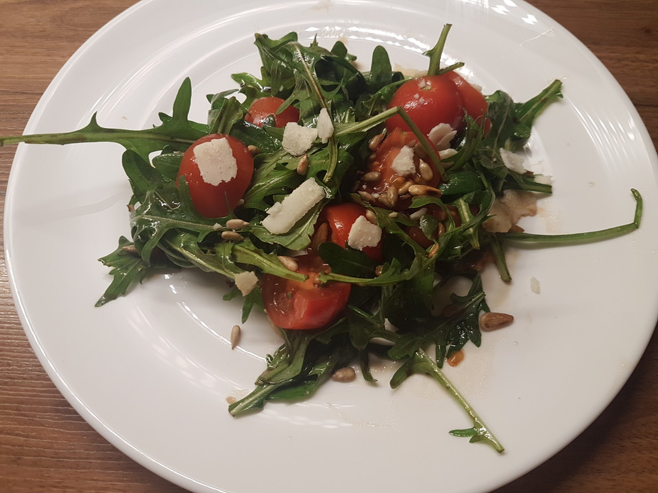 Klassischer Rucola Salat von goran | Chefkoch