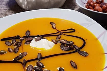 Cremige Kürbissuppe von daisylein | Chefkoch Cremige Kürbissuppe von daisylein | Chefkoch