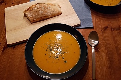 Cremige Kürbissuppe von daisylein | Chefkoch Cremige Kürbissuppe von daisylein | Chefkoch