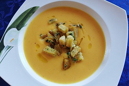Cremige Kürbissuppe von daisylein | Chefkoch Cremige Kürbissuppe von daisylein | Chefkoch