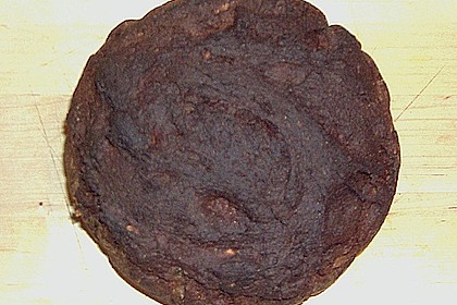 Rundes Schwarzbrot (Bild)