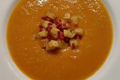 Kürbis - Apfel - Suppe mit Kartoffel - Speck - Croûtons | Chefkoch Kürbis - Apfel - Suppe mit Kartoffel - Speck - Croûtons | Chefkoch
