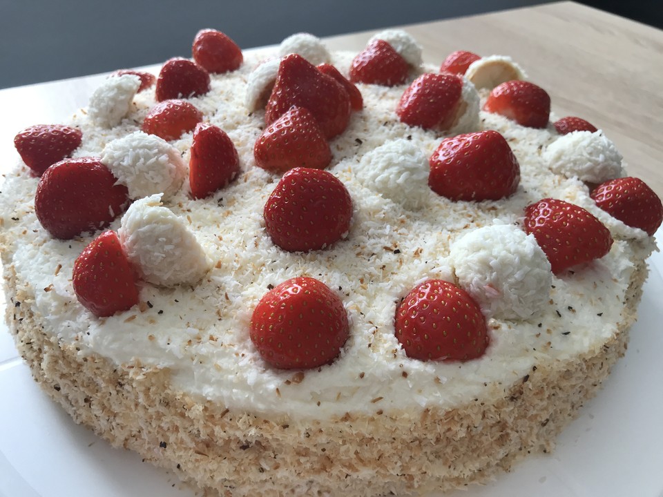 Erdbeer-Raffaello-Torte von Elli K. | Chefkoch