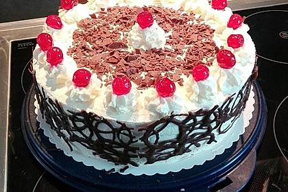 Schwarzwälder Kirschtorte 103