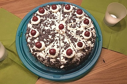 Schwarzwälder Kirschtorte 82
