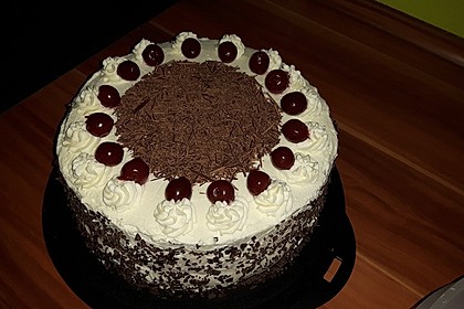 Schwarzwälder Kirschtorte 95