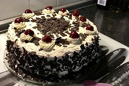 Schwarzwälder Kirschtorte 101