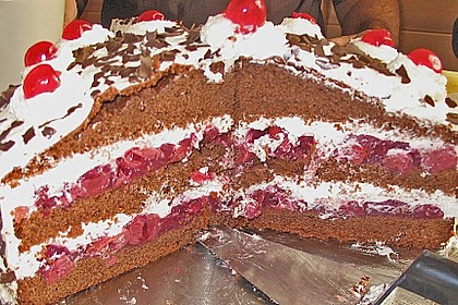 Schwarzwälder Kirschtorte 356