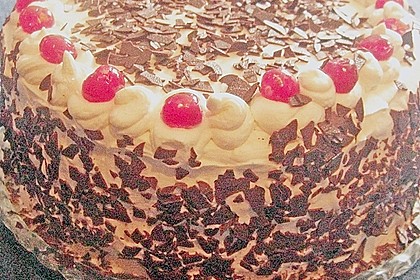 Schwarzwälder Kirschtorte 345