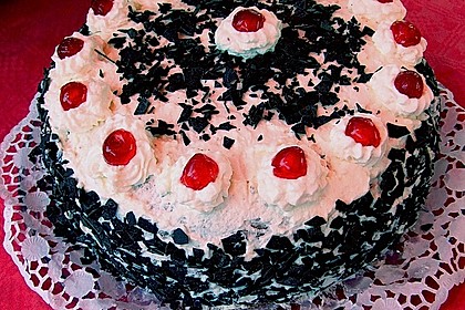 Schwarzwälder Kirschtorte 225
