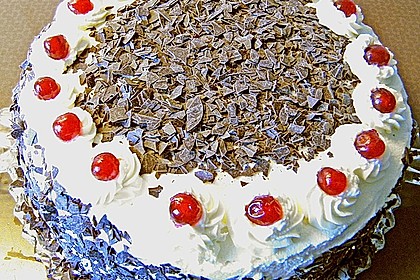 Schwarzwälder Kirschtorte 245