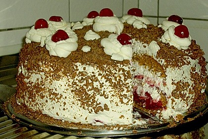 Schwarzwälder Kirschtorte 299