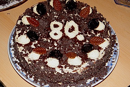 Schwarzwälder Kirschtorte 275