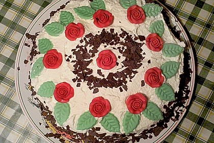 Schwarzwälder Kirschtorte 379