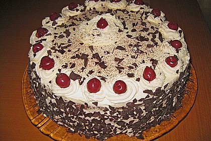 Schwarzwälder Kirschtorte 125