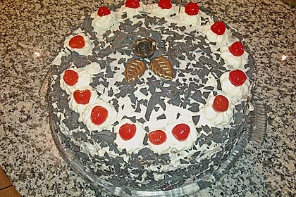 Schwarzwälder Kirschtorte 425