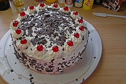 Schwarzwälder Kirschtorte 228