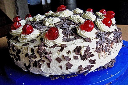 Schwarzwälder Kirschtorte 244