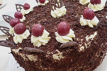 Schwarzwälder Kirschtorte 35
