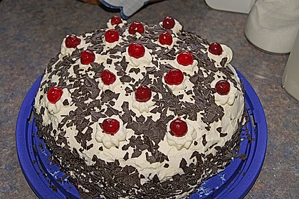 Schwarzwälder Kirschtorte 187