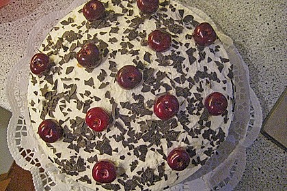 Schwarzwälder Kirschtorte 351