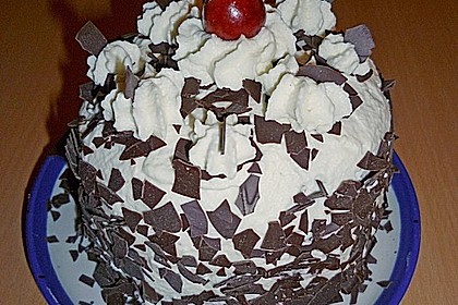 Schwarzwälder Kirschtorte 392