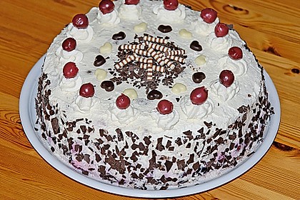 Schwarzwälder Kirschtorte 269