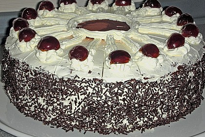 Schwarzwälder Kirschtorte 188