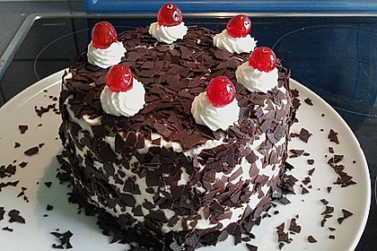 Schwarzwälder Kirschtorte 173