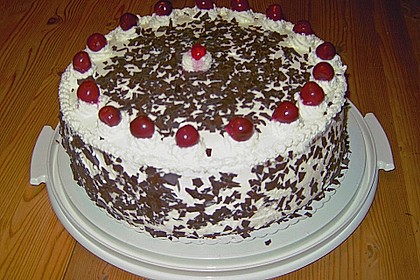 Schwarzwälder Kirschtorte 335