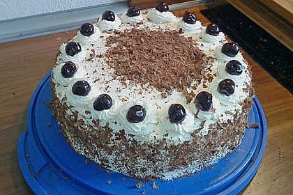 Schwarzwälder Kirschtorte 337