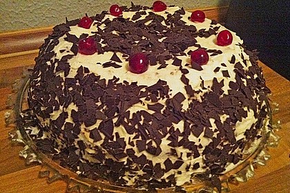 Schwarzwälder Kirschtorte 349