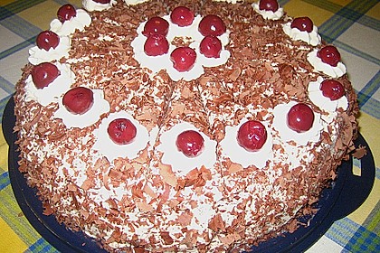 Schwarzwälder Kirschtorte 252