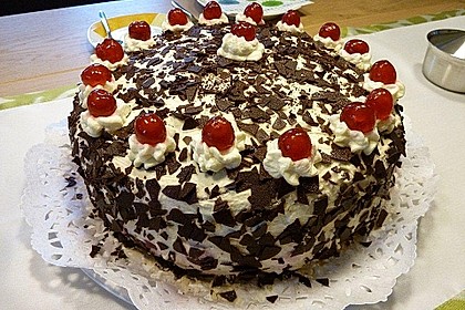 Schwarzwälder Kirschtorte 180