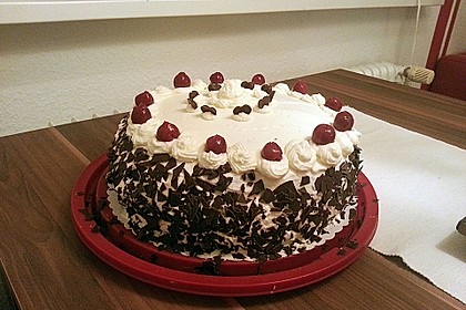 Schwarzwälder Kirschtorte 338