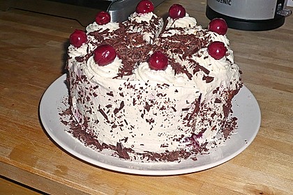 Schwarzwälder Kirschtorte 250