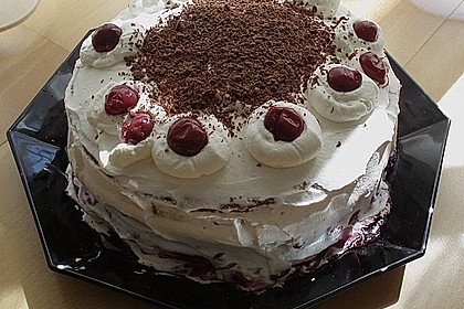 Schwarzwälder Kirschtorte 266