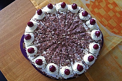 Schwarzwälder Kirschtorte 224
