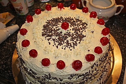 Schwarzwälder Kirschtorte 108