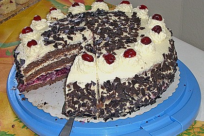 Schwarzwälder Kirschtorte 364