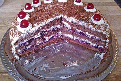 Schwarzwälder Kirschtorte 312