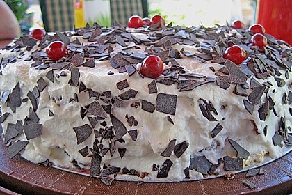 Schwarzwälder Kirschtorte 238