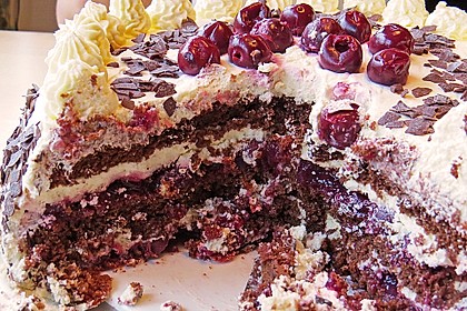Schwarzwälder Kirschtorte 341
