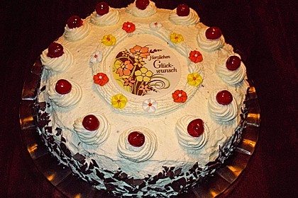 Schwarzwälder Kirschtorte 384