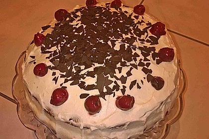Schwarzwälder Kirschtorte 340
