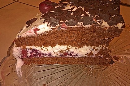 Schwarzwälder Kirschtorte 382