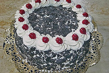 Schwarzwälder Kirschtorte 109