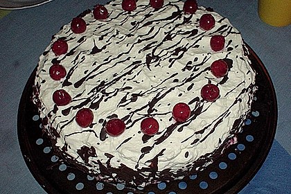 Schwarzwälder Kirschtorte 153