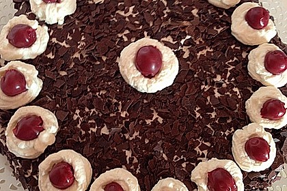 Schwarzwälder Kirschtorte 183